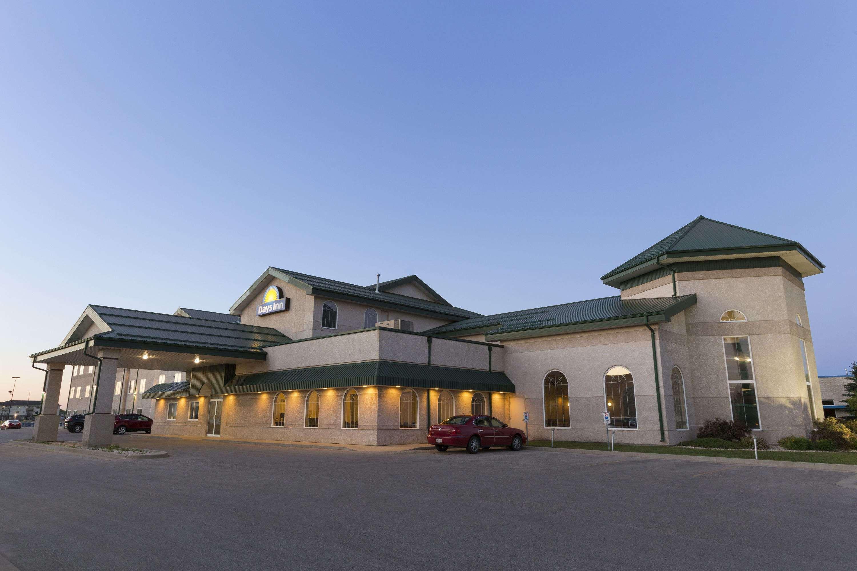 Days Inn & Suites By Wyndham Winkler Kültér fotó