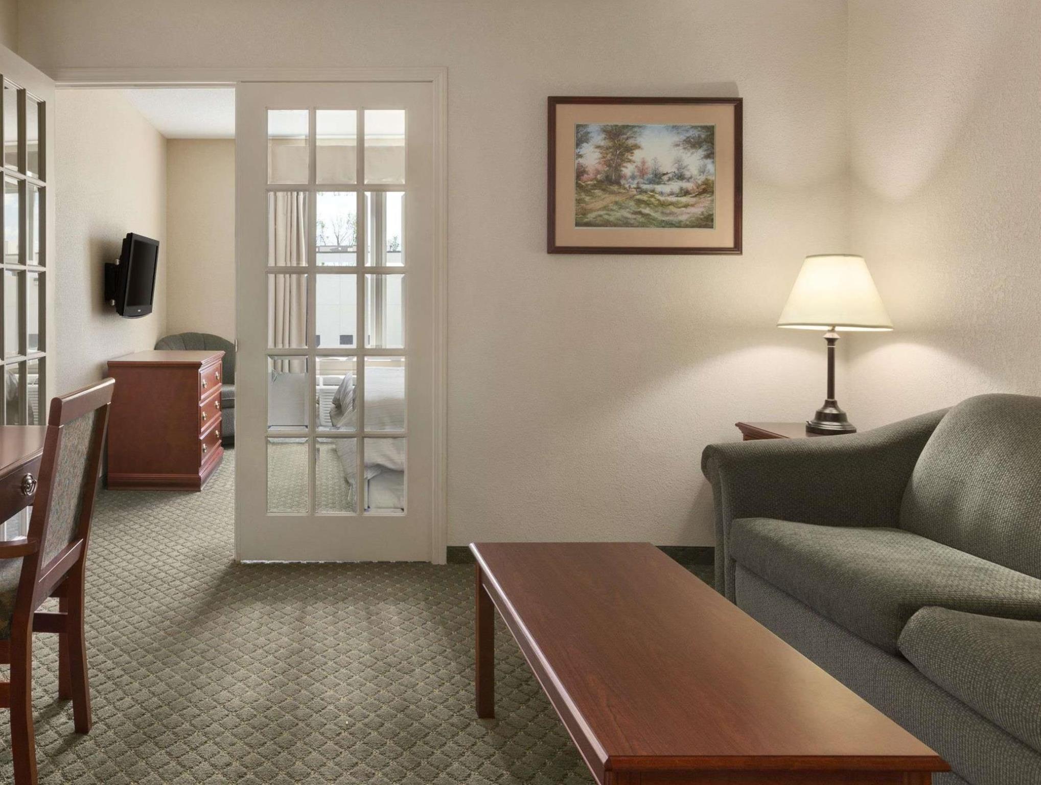 Days Inn & Suites By Wyndham Winkler Kültér fotó